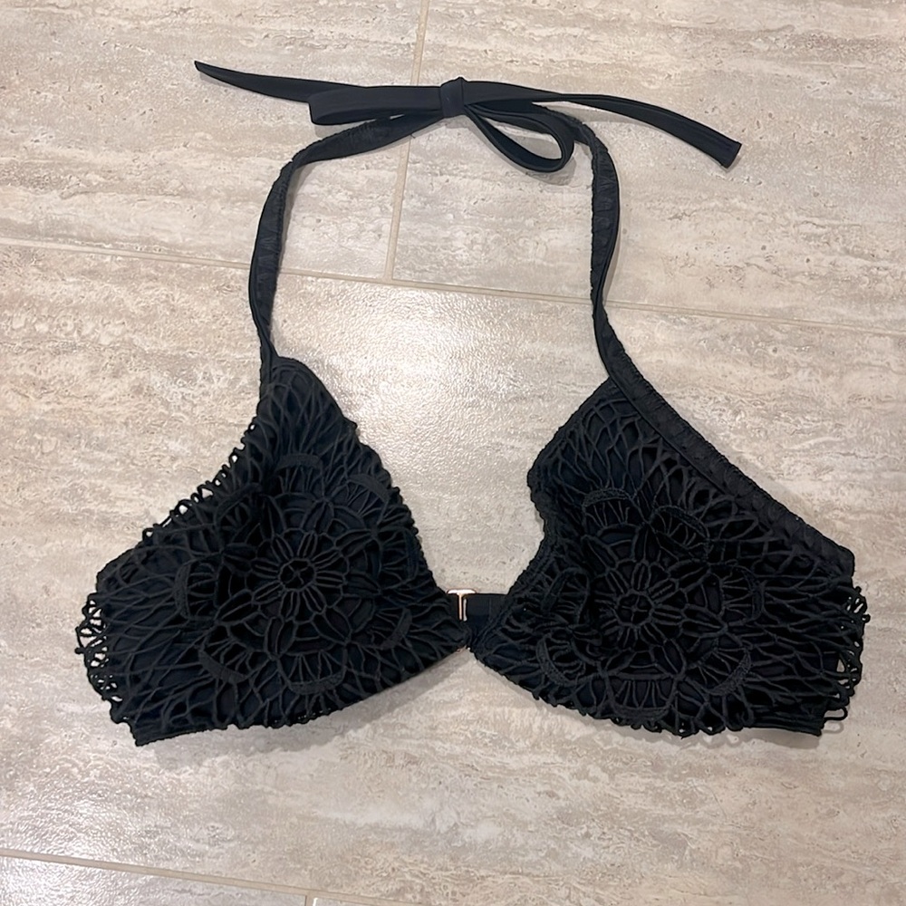 Shade & Shore crochet bikini top 34D
